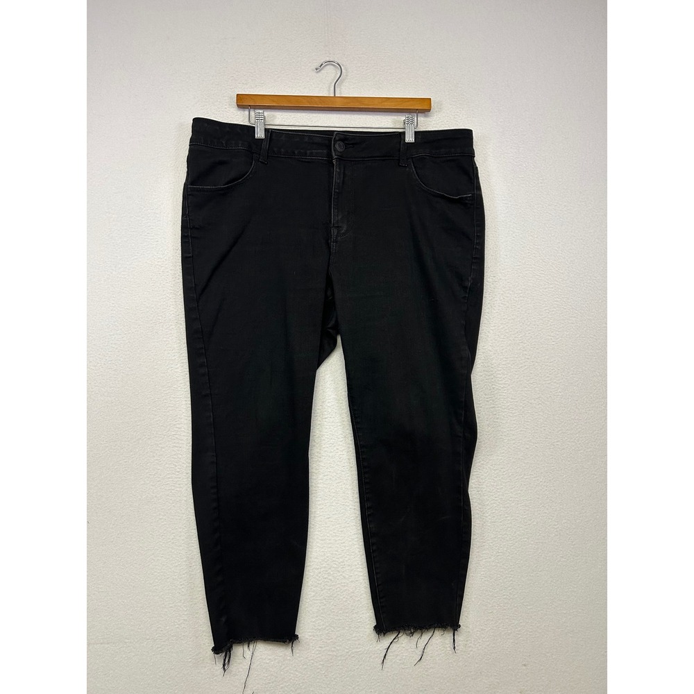 Grunge m jeans by maurices Womens 20W Short Black Raw Hem Skinny Jeans
